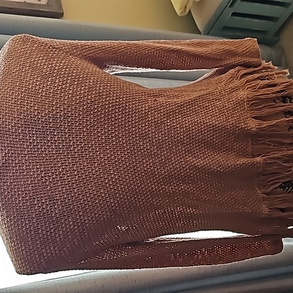 Reba Short Knit Topper - Picture 3 of 5